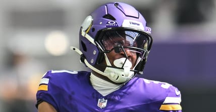 Myles Price returns a kickoff for the Vikings against the Patriots at U.S. Bank Stadium