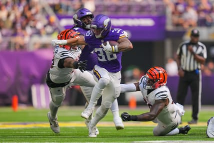 Zavier Scott runs the ball during Vikings vs. Bengals game.
