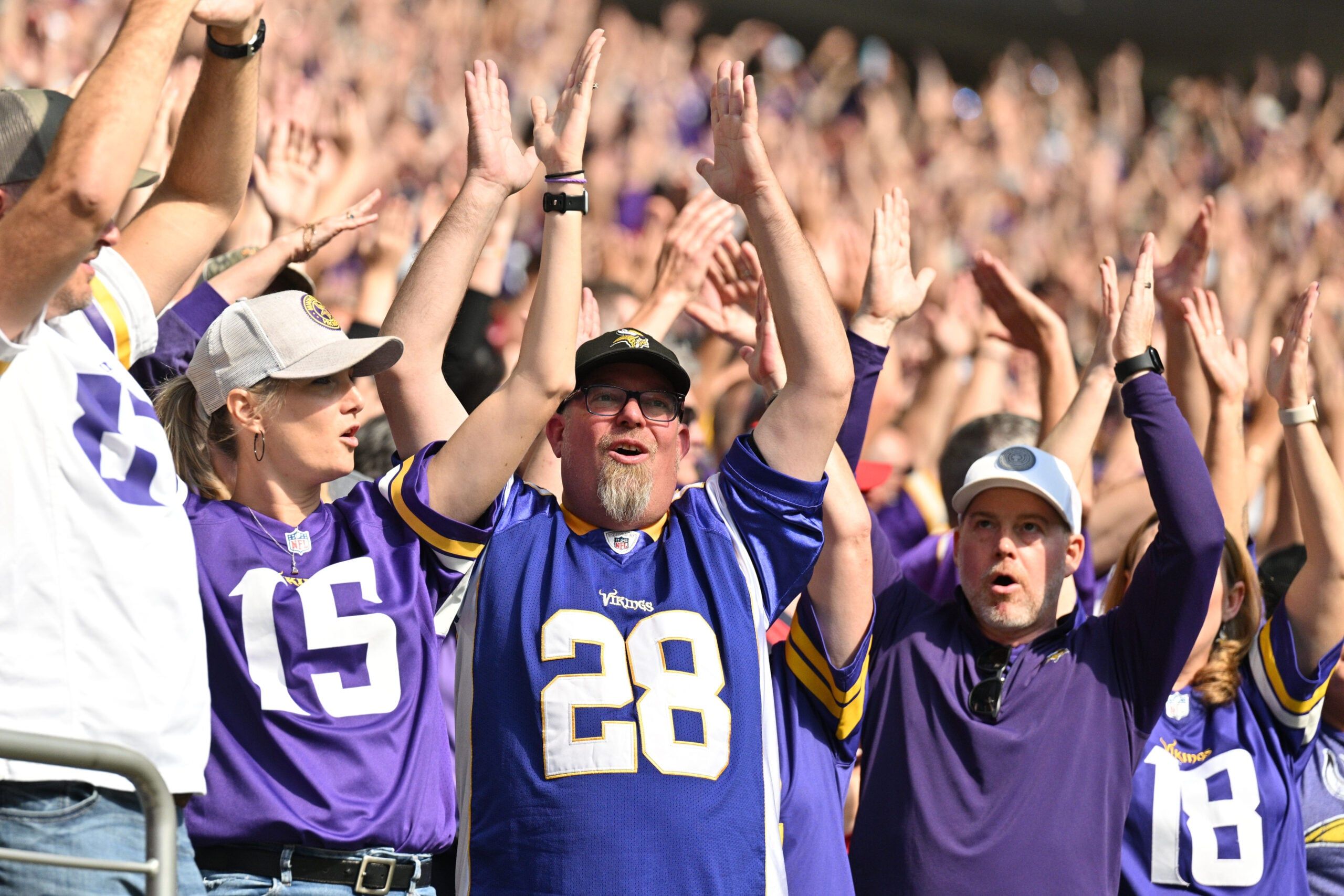 Vikings fans react during third-quarter action versus Houston at U.S. Bank Stadium.