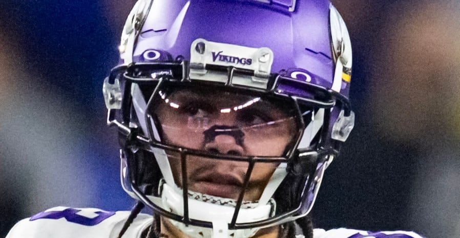 Jalen Nailor lines up for the Vikings during the NFC Wild Card game against the Rams at State Farm Stadium.