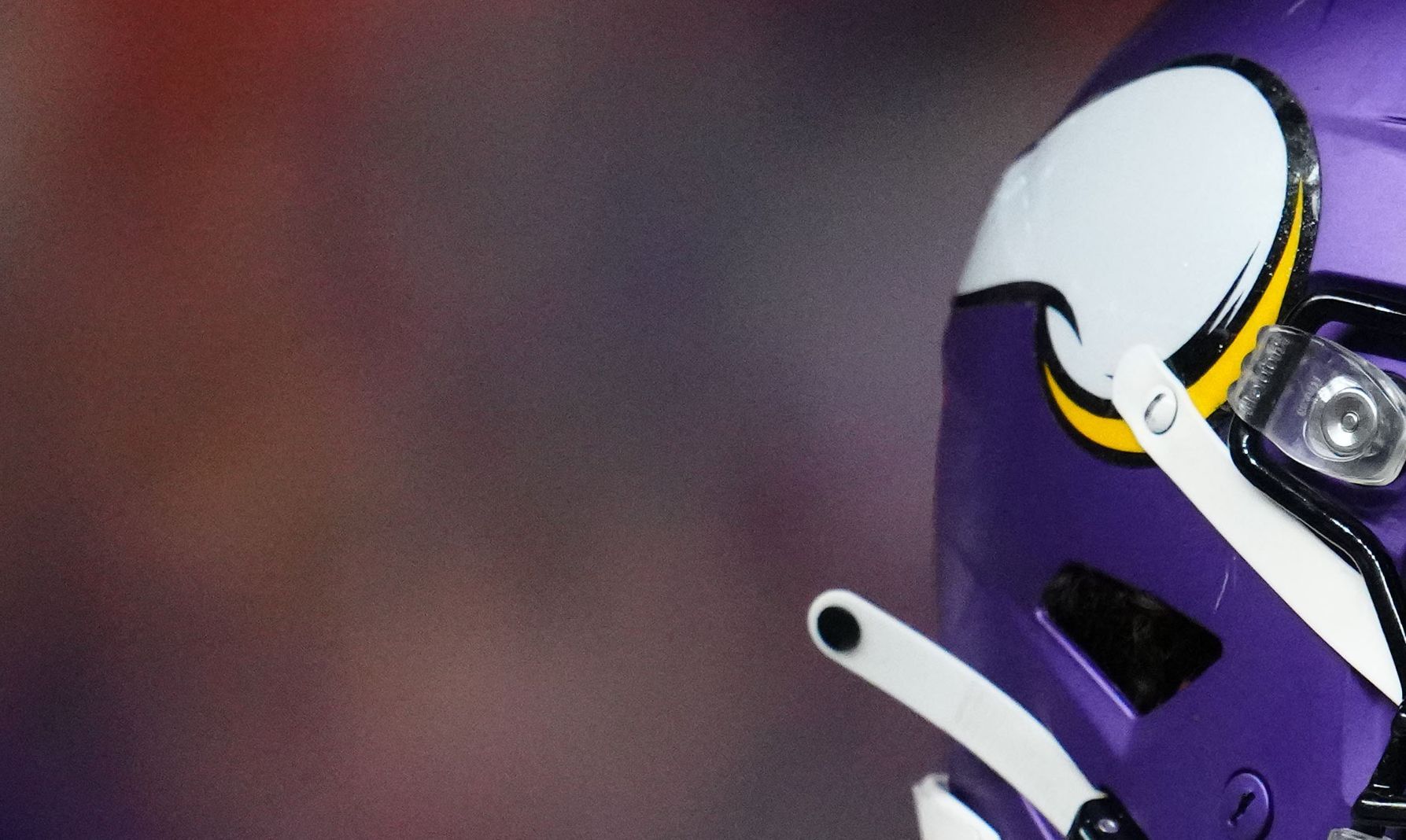 Josh Oliver celebrates a touchdown catch against the Broncos at Mile High Stadium.