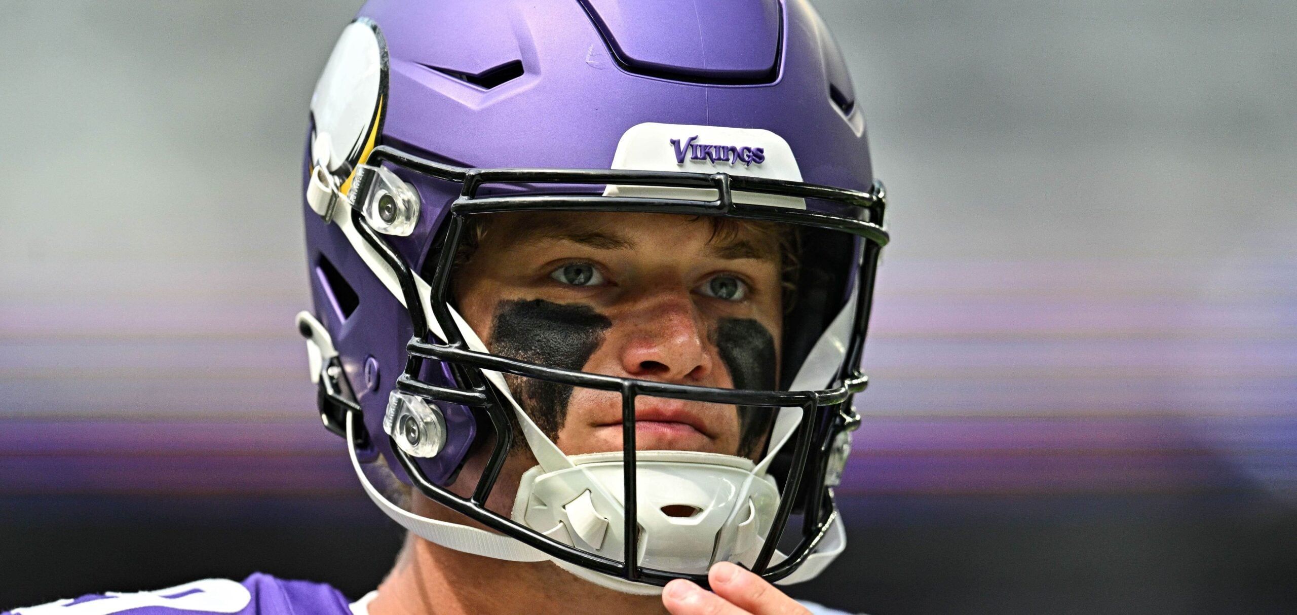 J.J. McCarthy warms up before the Texans preseason game.