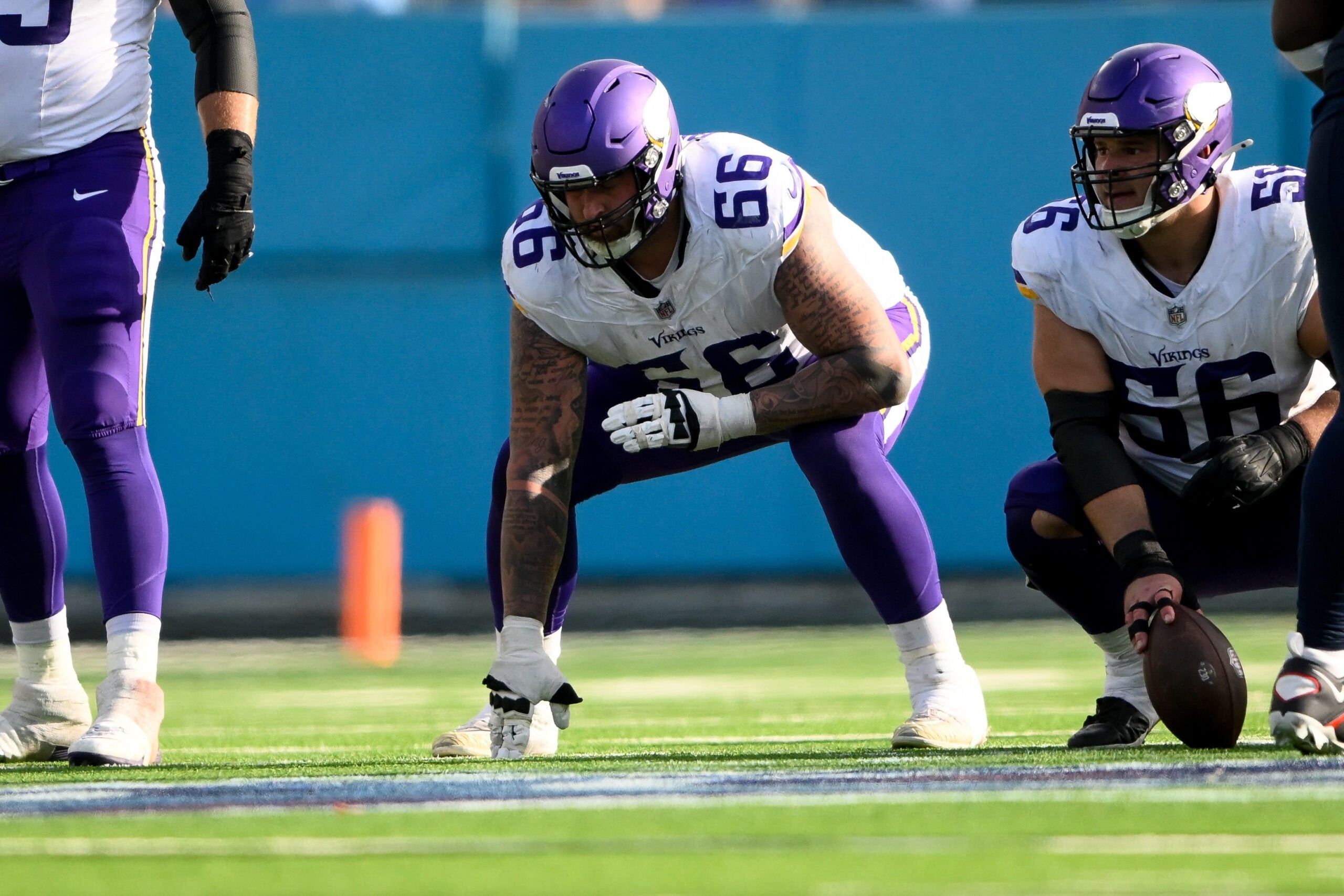 Dalton Risner in his stance against the Titans in 2024.