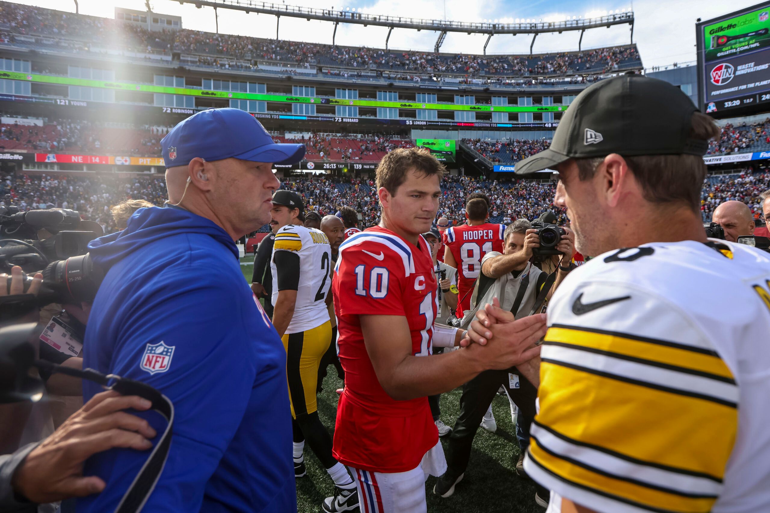 Drake Maye and Aaron Rodgers in 2025 playing against each other.
