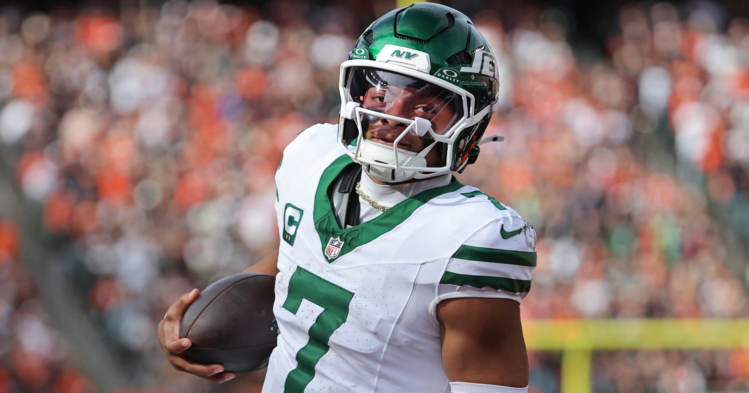 New York Jets quarterback Justin Fields in 2025 against the Bengals.