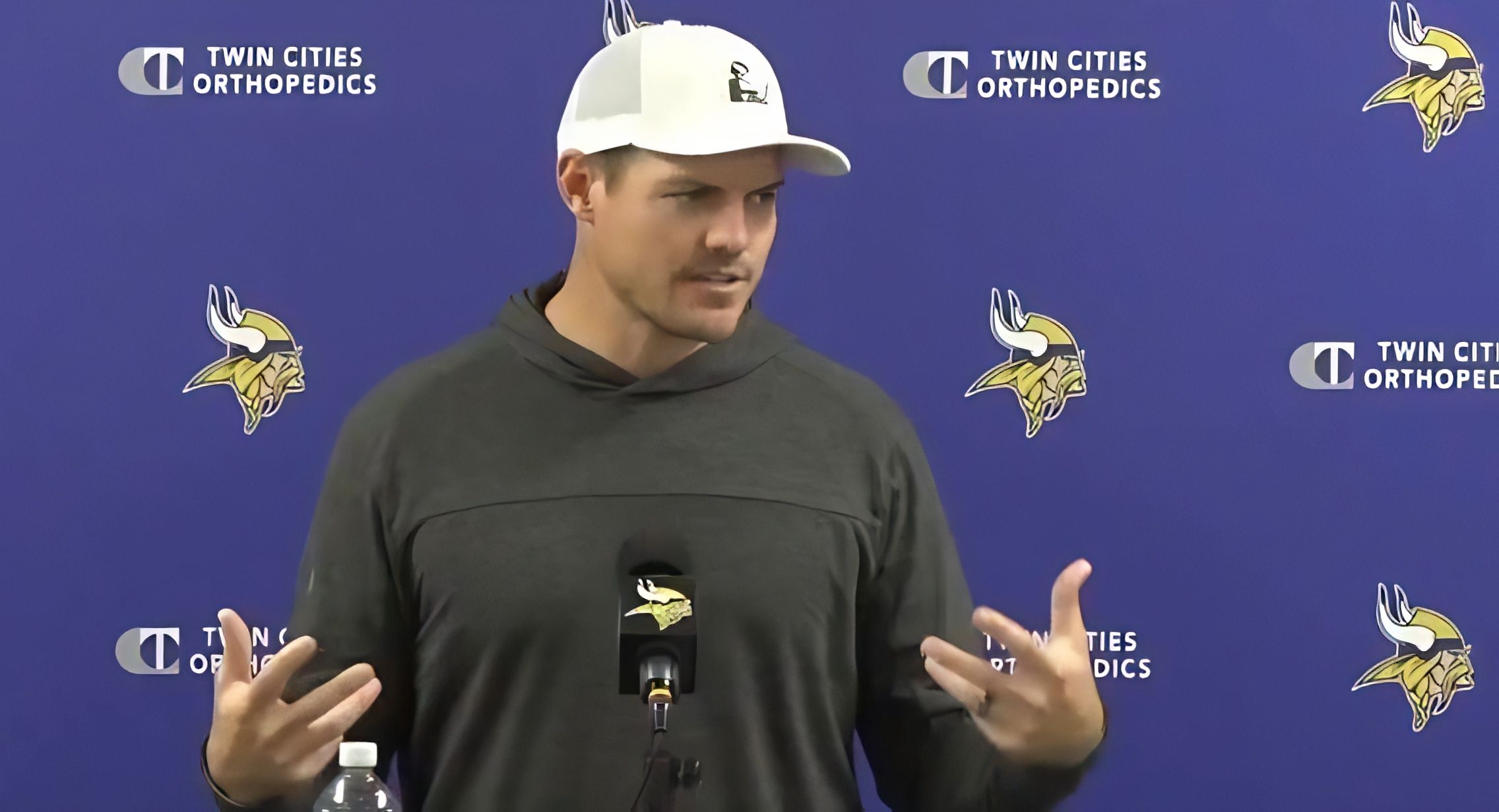 Kevin O’Connell speaks to reporters about injuries and plans after the Vikings’ bye week.