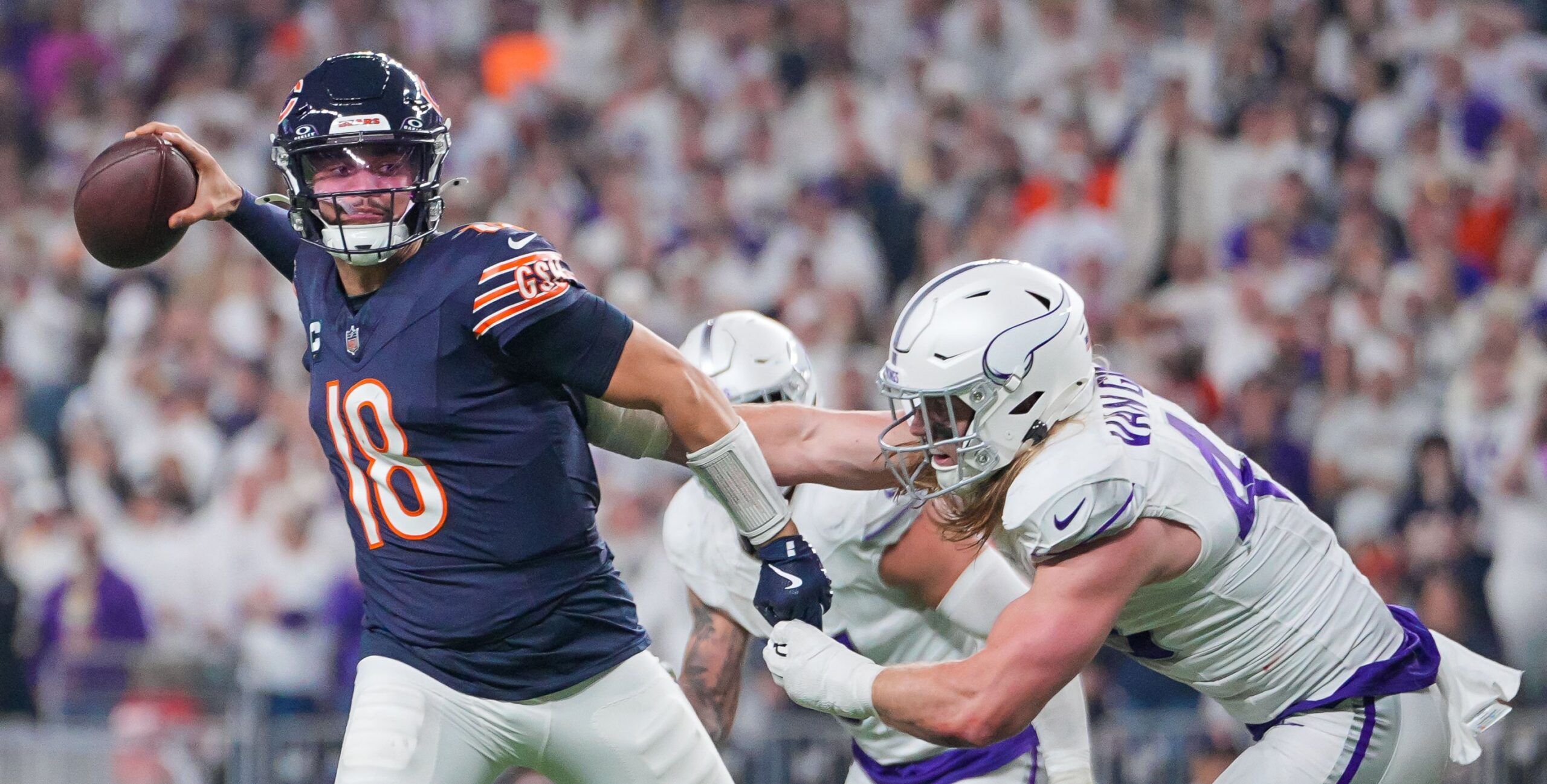 Caleb Williams and Andrew Van Ginkel in 2024. Vikings vs. Bears.