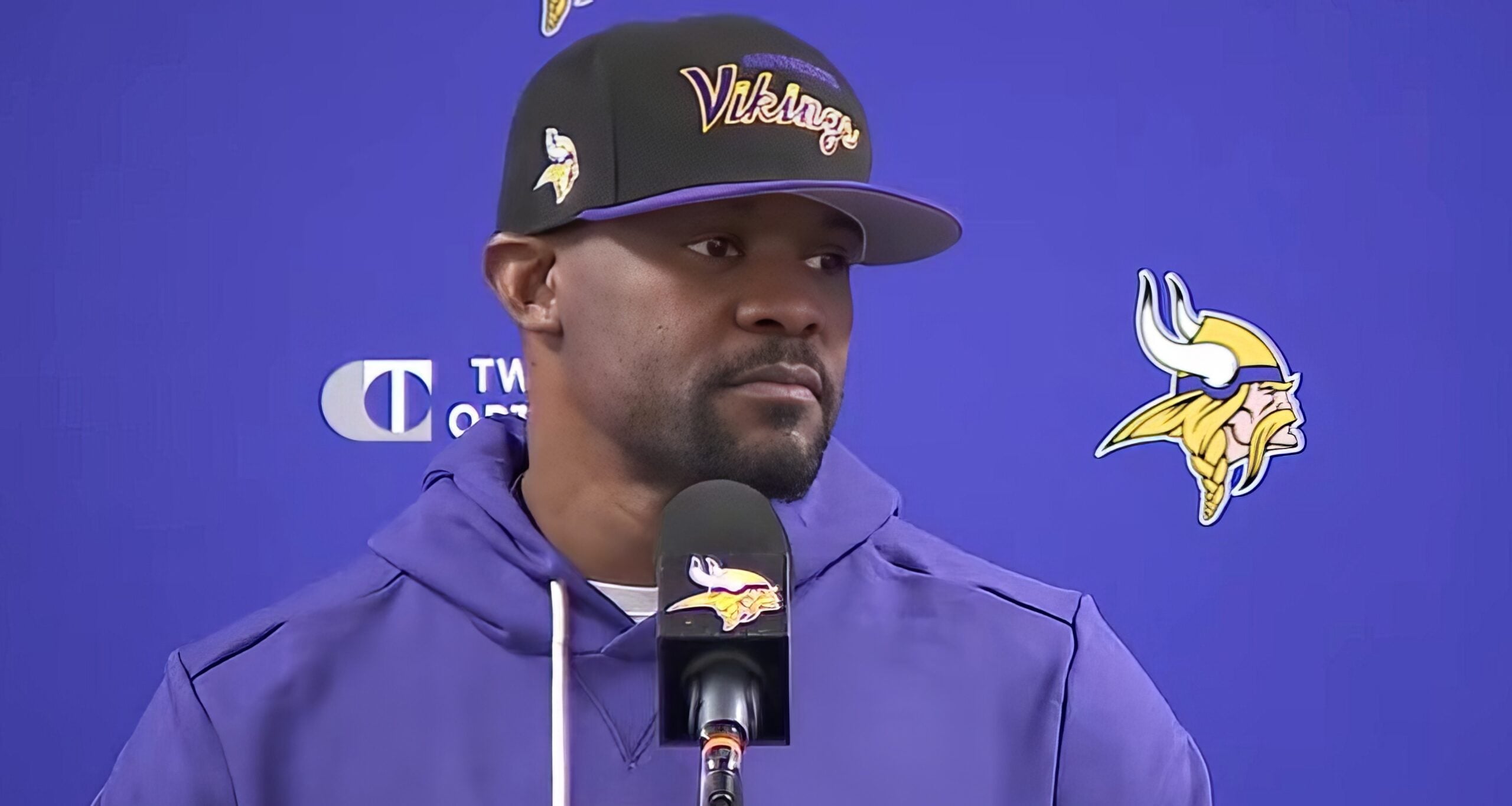 Vikings DC Brian Flores in December 2025