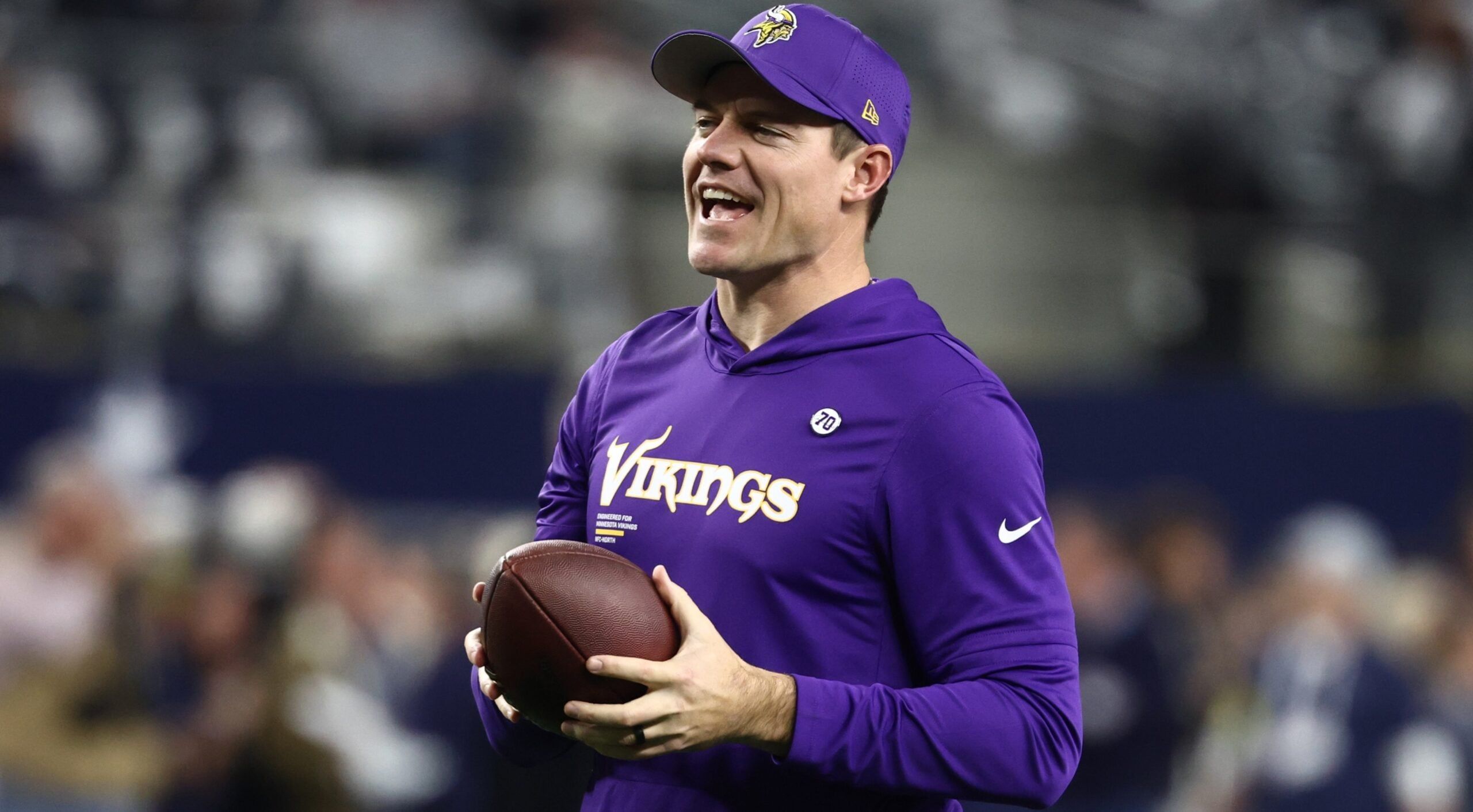 Vikings head coach Kevin O'Connell in Dallas in Week 15 of 2025