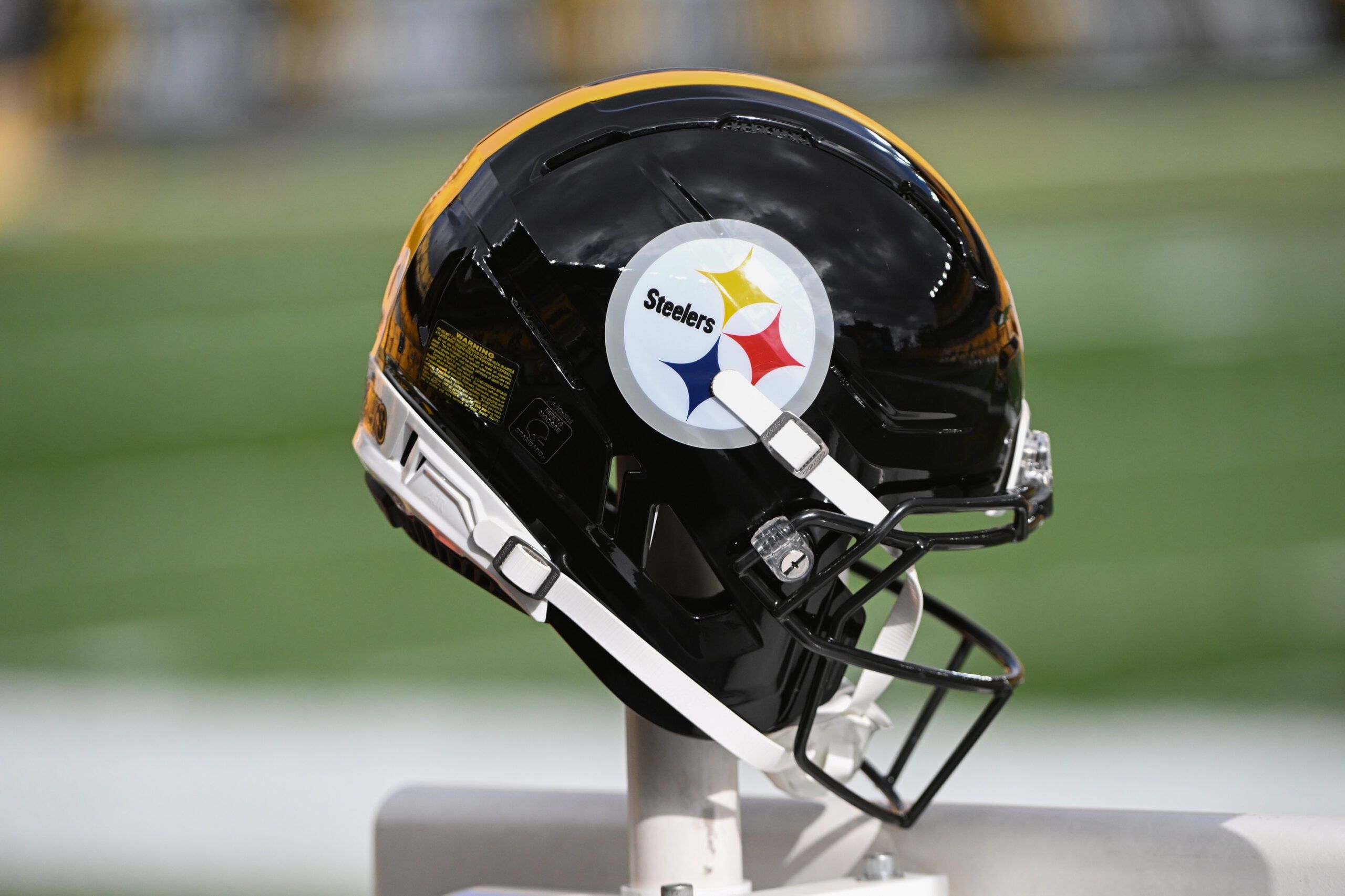 Pittsburgh Steelers helmet in 2025