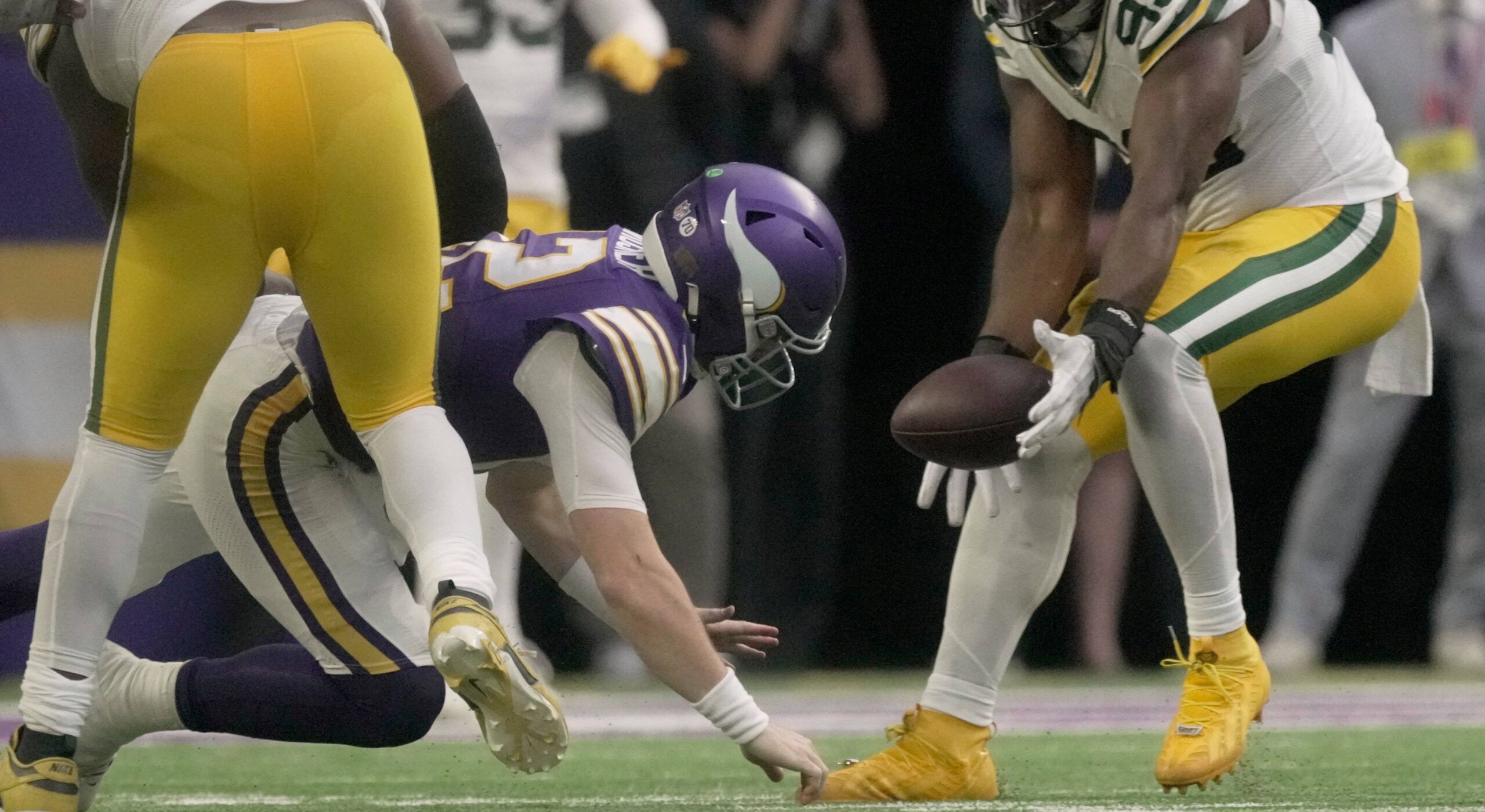 Vikings QB Max Brosmer in Week 18 of 2025