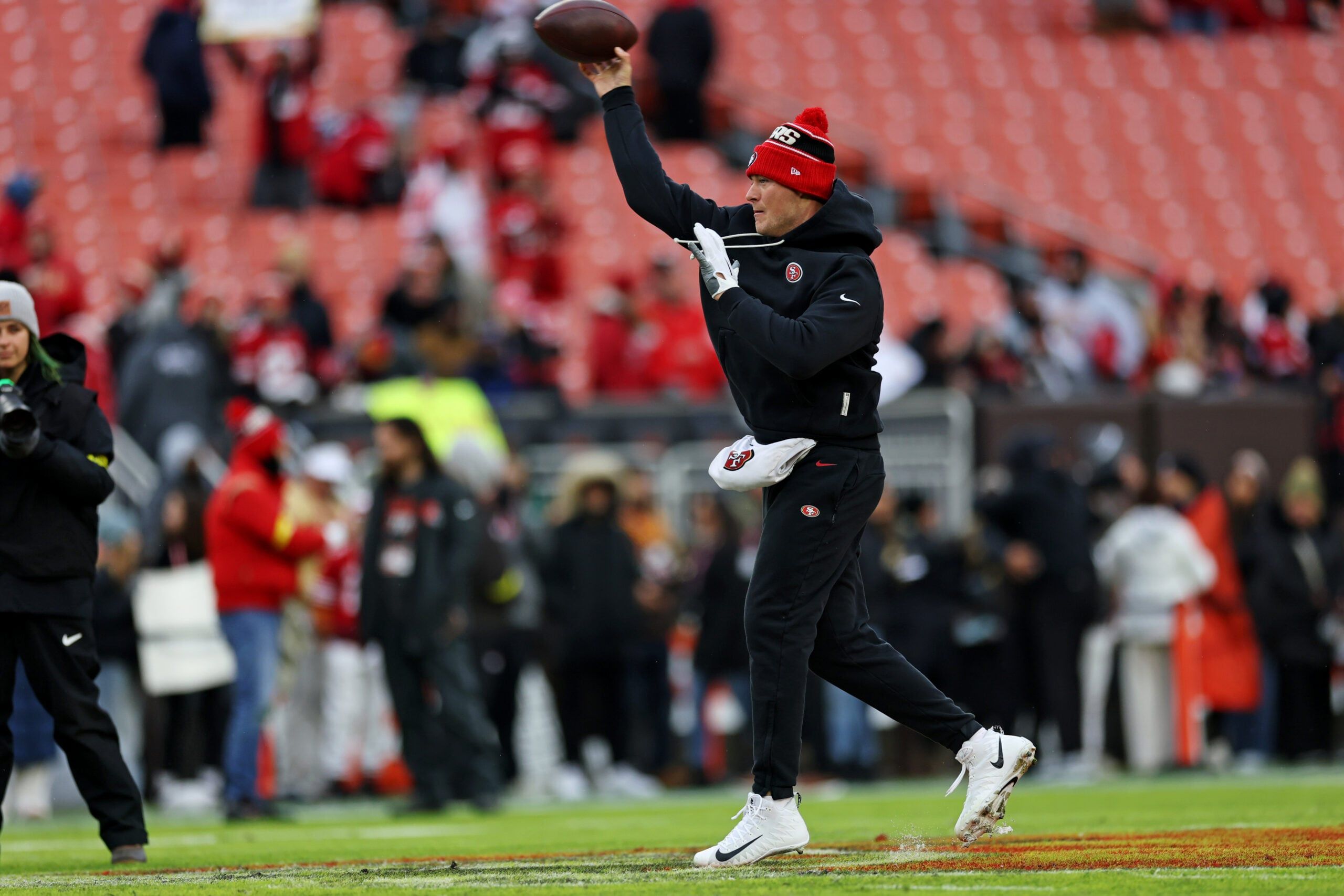 49ers QB Mac Jones in 2025