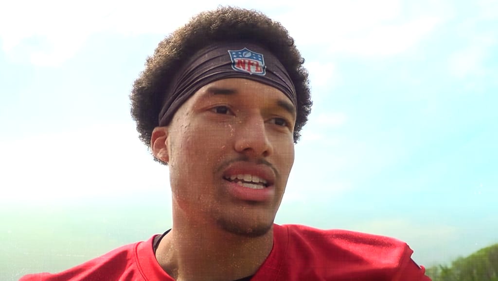 Throw by Kellen Mond Gets Folks Excited All over Again