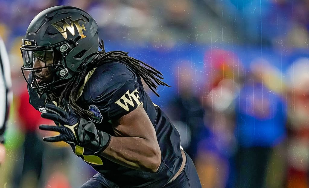 Vikings Vilain Signs on Dotted Line