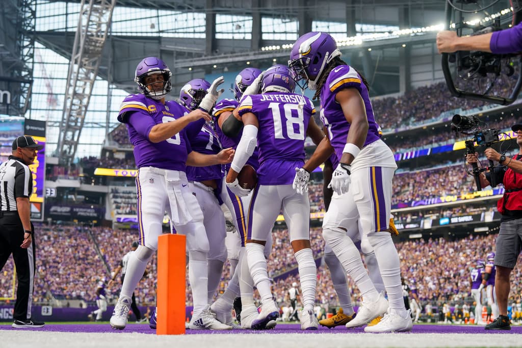 The Vikings Top Offensive Performers vs. Packers, per PFF