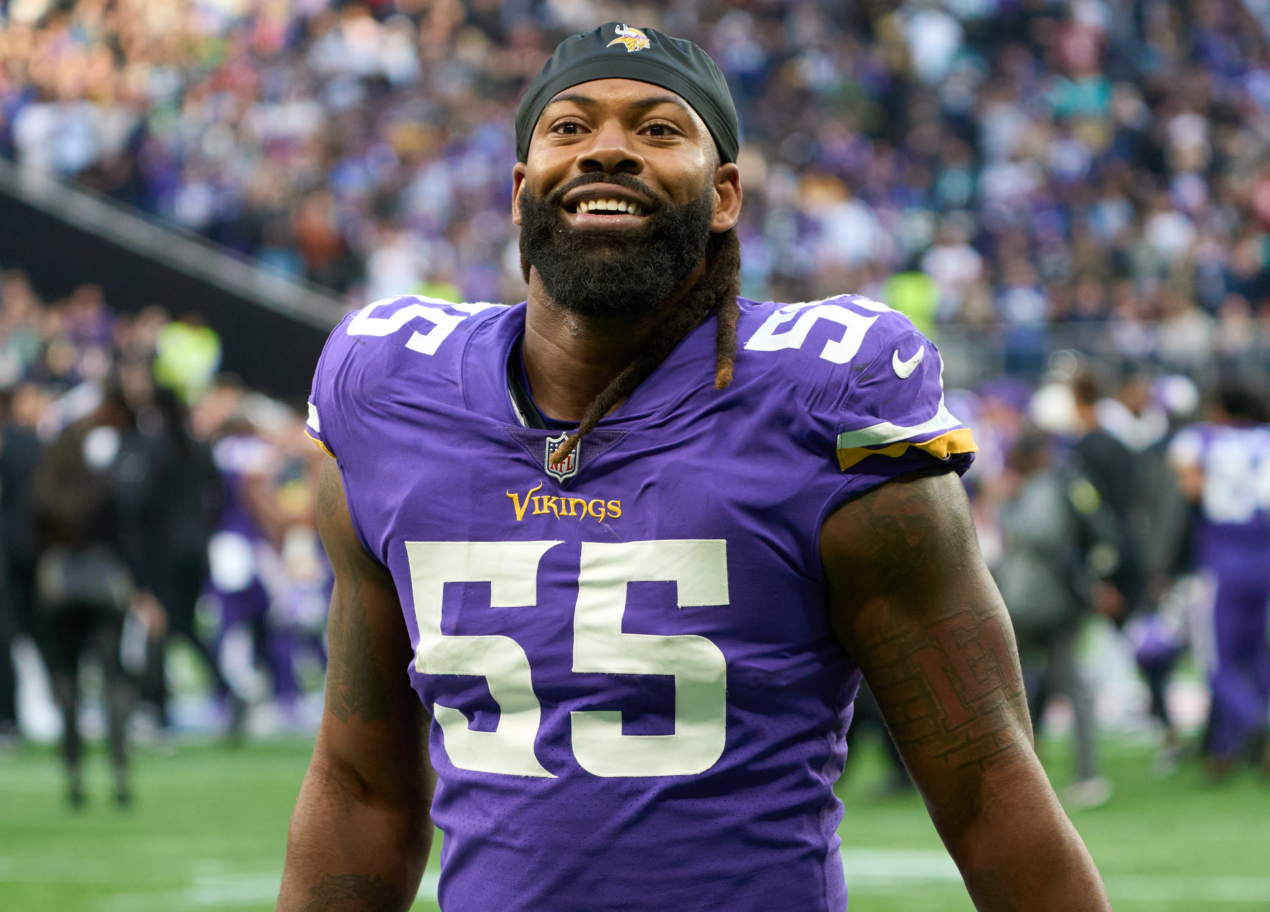 How Many Awards Does Za'Darius Smith Win?