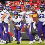 Vikings Say Goodbye to 7