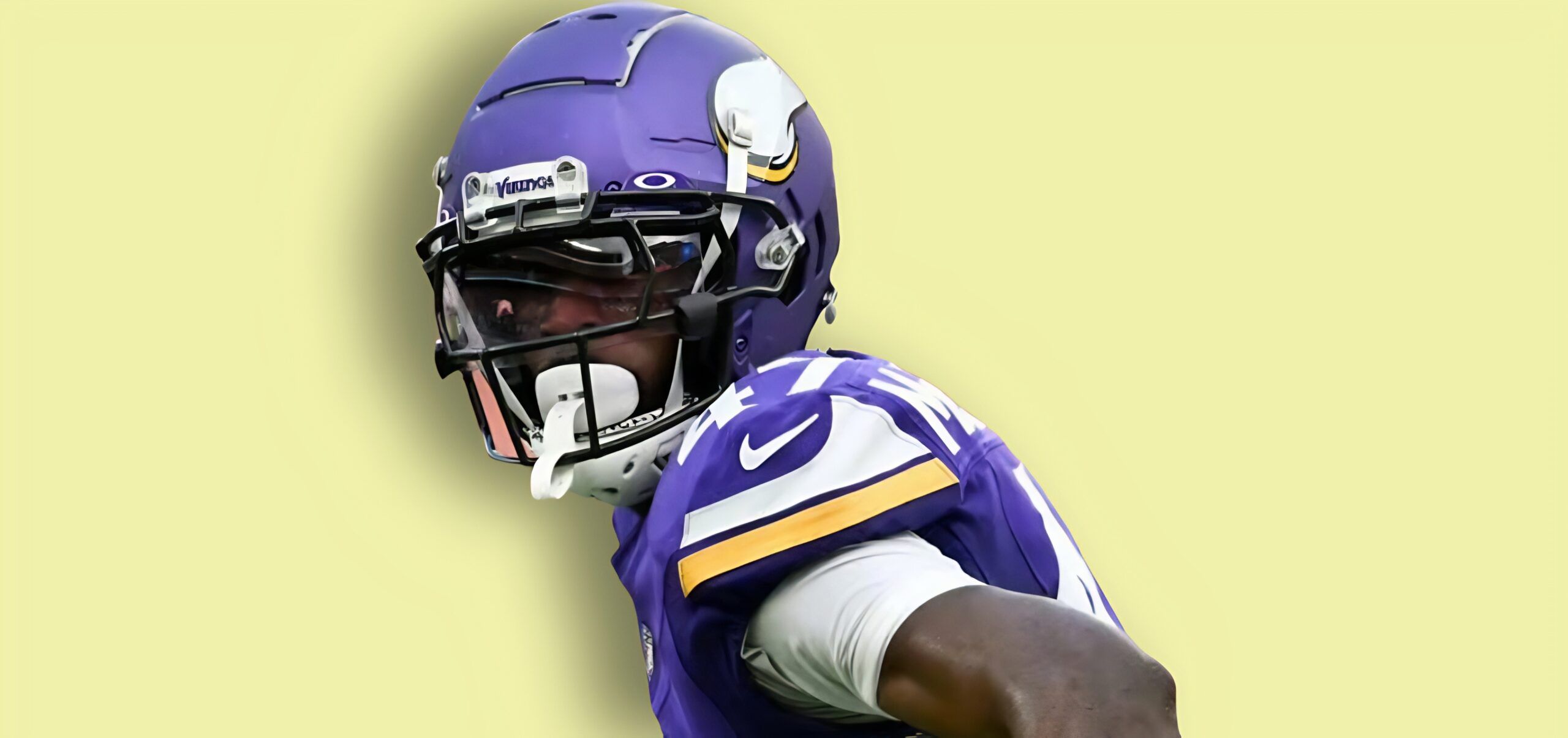 Vikings cornerback Dwight McGlothern in coverage during NFC Wild Card game vs. Rams.