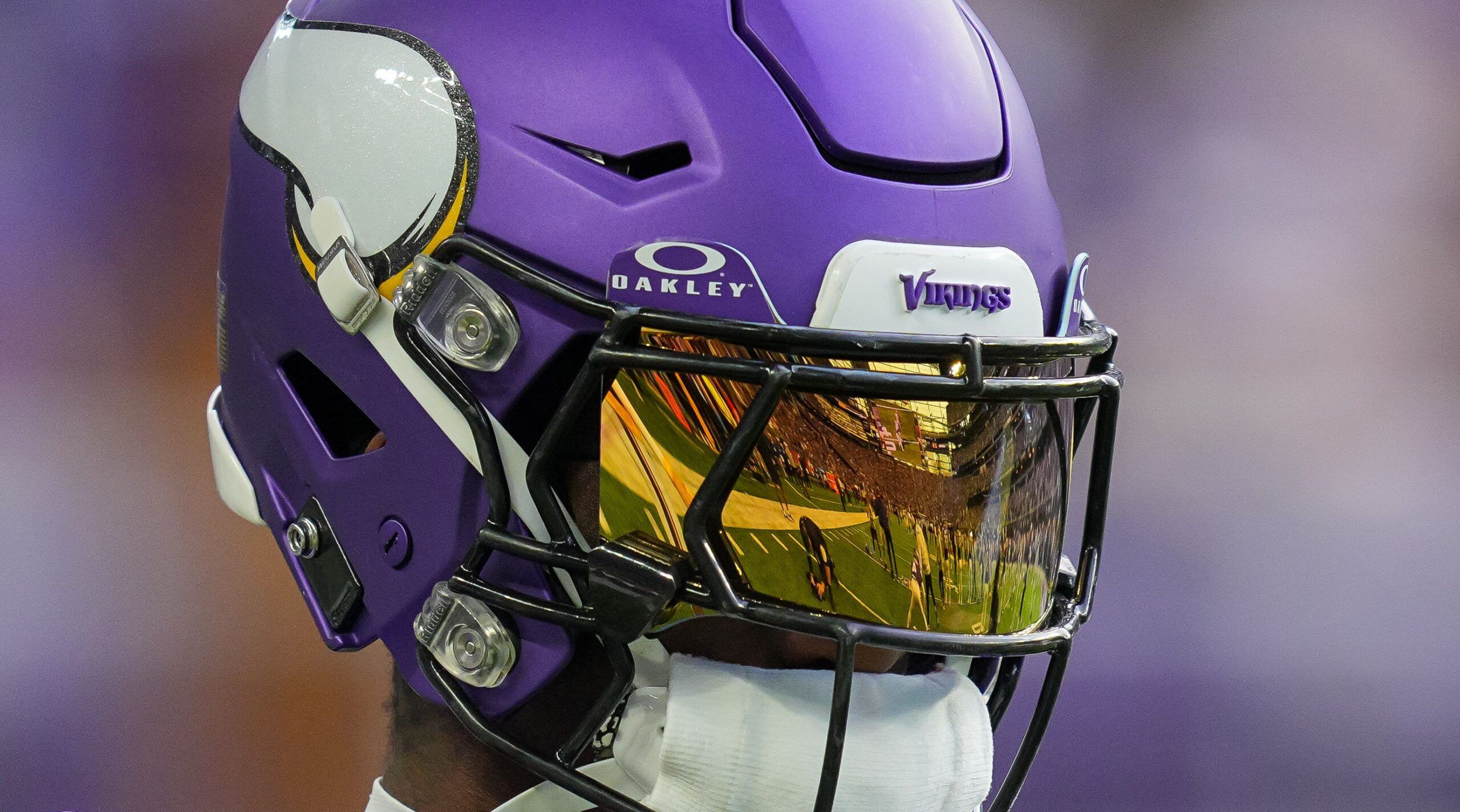 Jordan Addison warms up before the Vikings game against the Cardinals.