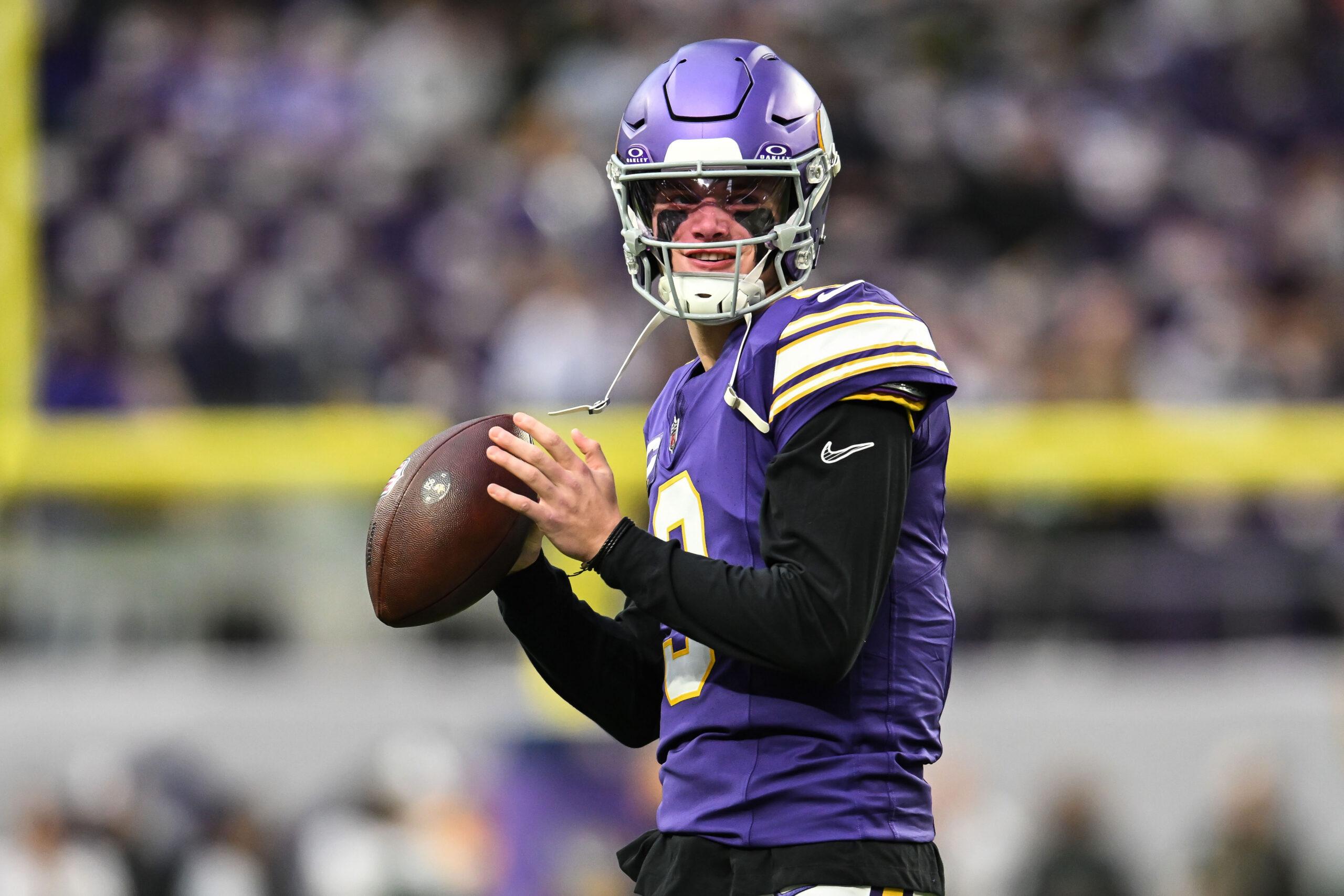 NFL: Green Bay Packers at Minnesota Vikings