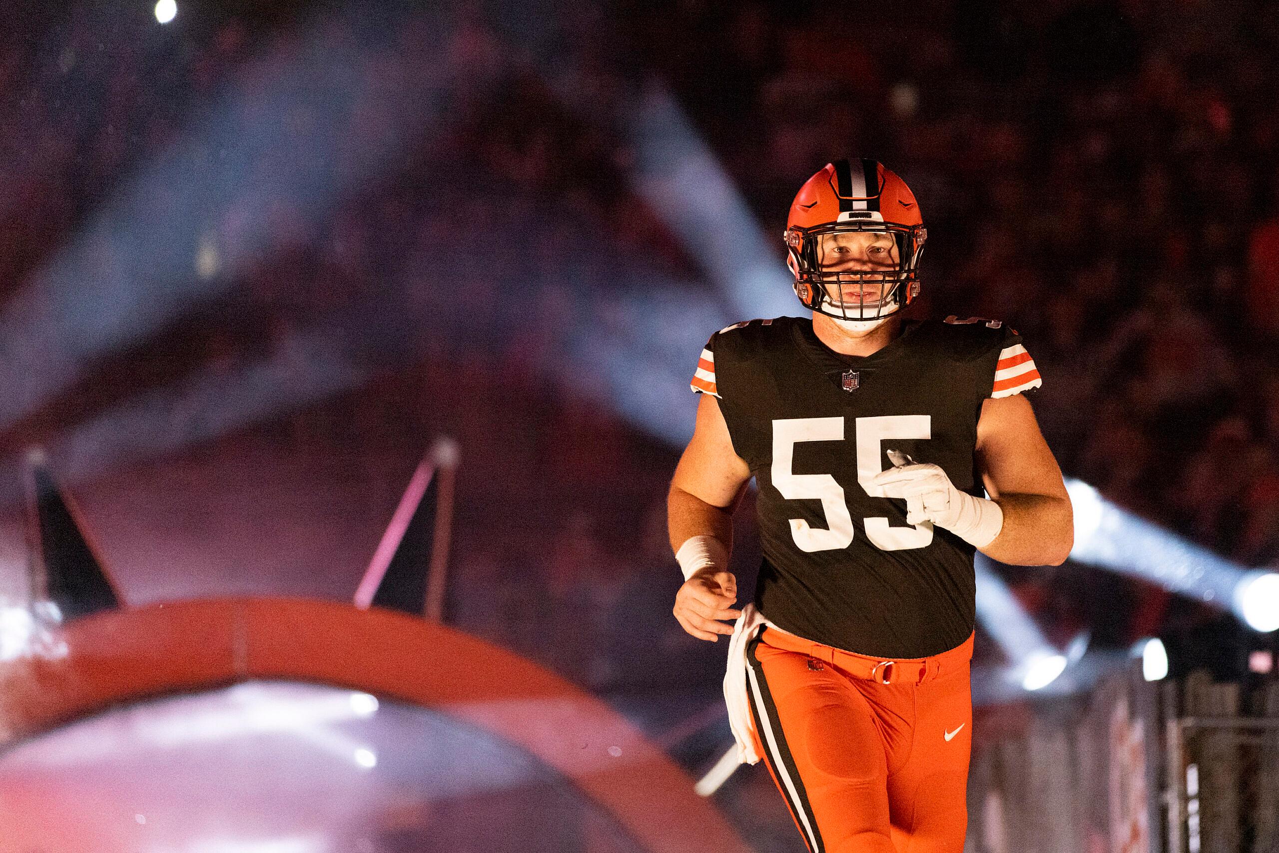 Browns center Ethan Pocic in 2022