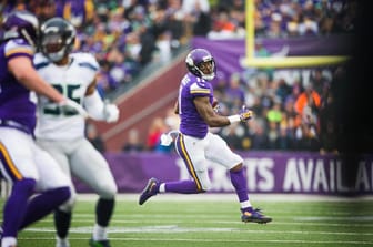 Minnesota Vikings release Mike Wallace