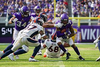 NFL: Denver Broncos at Minnesota Vikings