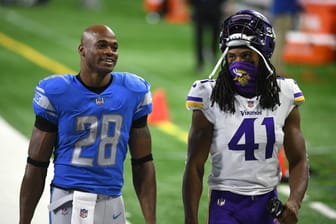 Adrian Peterson and Anthony Harris
