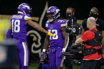 Purple Rumor Mill: Purple-on-Purple Unis, Winston Out, Benching a Starter