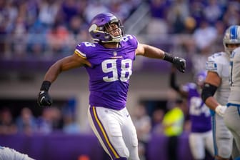 Vikings Still Have 15 Free Agents on the Board