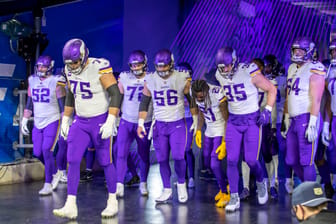 Vikings Offensive Lineman Absolutely Thrived in September