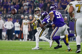 Flashback Friday: Vikings Defeat Saints in 2017 Season Opener