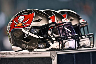 Buccaneers Add Future Hall of Famer Because of Course They Did