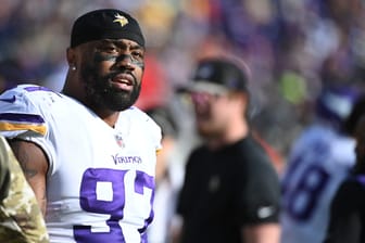 After Rudolph to TB, 3 Big-Name Vikings from 2021 Remain Unsigned