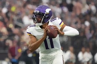 The 26 Players Who Left the Vikings on Tuesday