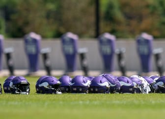 Vikings Sign Offensive Lineman — But Not That One.
