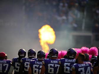 Vikings to Work Out OL Jake Long