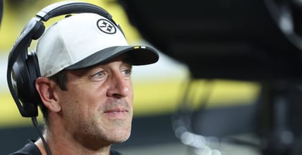 Aaron Rodgers with the Steelers in 2025
