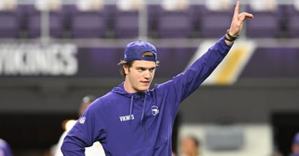 Vikings QB J.J. McCarthy in the final game of 2025.