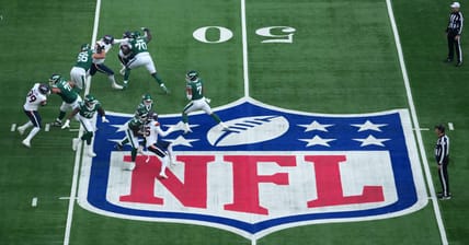 Jets QB Justin Fields in London in 2025