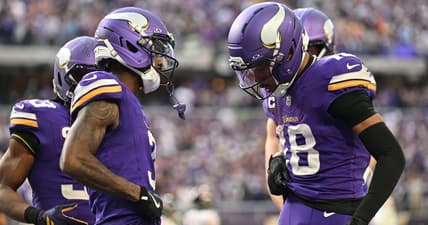 Jordan Addison & Justin Jefferson against the Bears in 2025