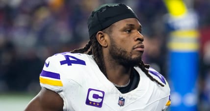 Safet Josh Metellus during the 2024 postseason with the Vikings.