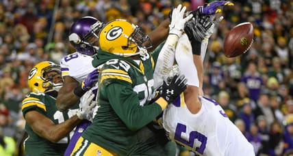 Anthony Barr with the Vikings against the Packers in 2016