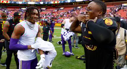 Justin Jefferson & Terry McLaurin in 2022 during the regular season for Commanders-Vikings