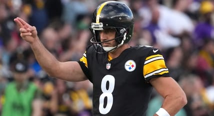 Aaron Rodgers defeating the Minnesota Vikings as a member of the Pittsburgh Steelers in 2025