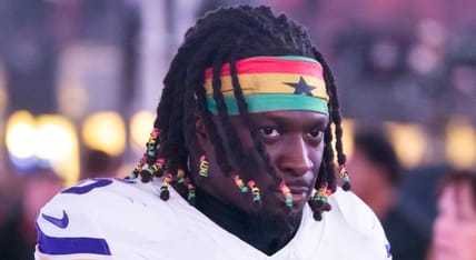 Brian Asamoah II during NFC wild card game vs. Rams at State Farm Stadium.