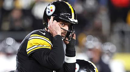 Steelers QB Aaron Rodgers in the 2025 playoffs.