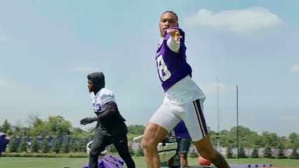 Justin Jefferson Pounds the Table for Ascending Teammate