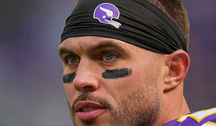 Harrison Smith stands on the field before a Vikings game against the Texans.