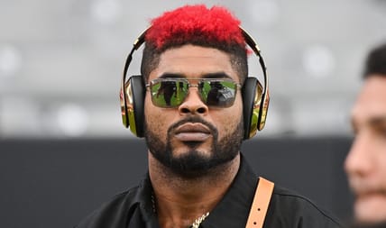 49ers WR Jauan Jennings before a game against the Cardinals in 2025